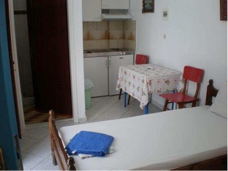 Aparthotel Artemis Pension Ios Pokoj fotografie