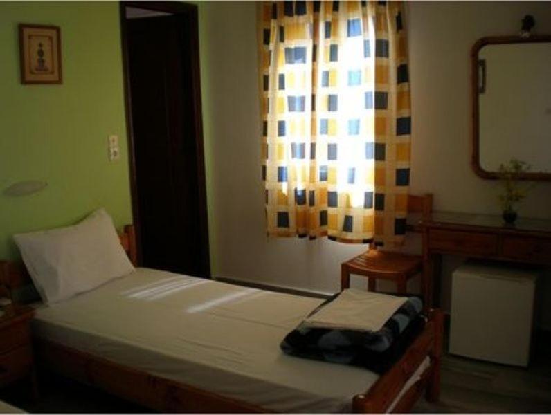 Aparthotel Artemis Pension Ios Pokoj fotografie